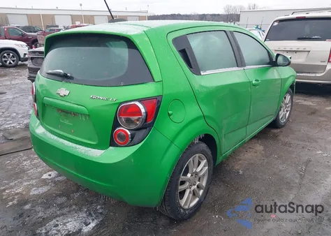 2015 Chevrolet Sonic Lt Auto z USA, uszkodzony, nr VIN 1G1JC6SH7F4140526